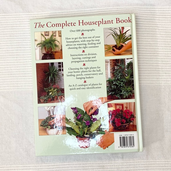 The Complete Houseplant Book
The Essential Guide to Successful Indoor Gardening - Picture 5 of 9